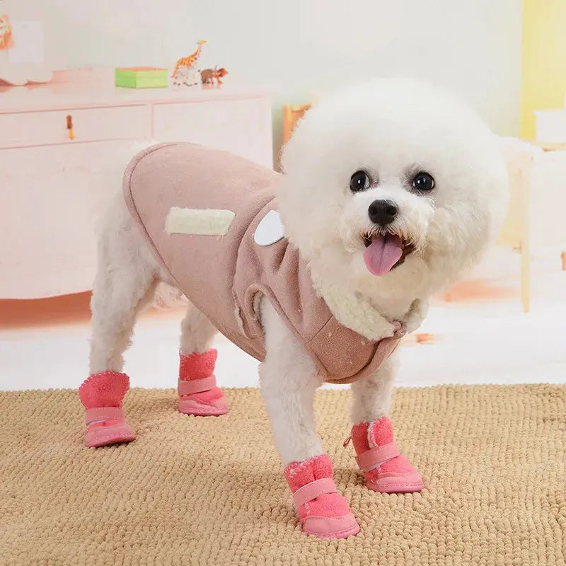 Protégez les pattes de votre fidèle compagnon avec style et confort grâce à nos bottes pour chien chaudes et confortables ! ❄️ - Les animaux connectés 🐾