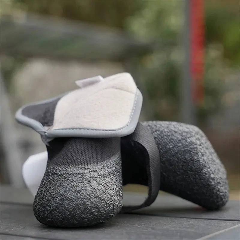 4pack Durability Puppies Shoes Outdoor Walking Pet Dog Shoes Pet Dog Snow Shoes for Safe Walking Soft Bottom Les animaux connectés 🐾