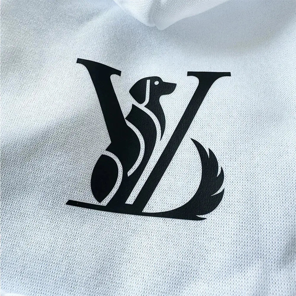 Hoodie logo LV pour chien : confort et style 📸 Découvrez ce pull imitation grande marque pour chien✨ - Les animaux connectés 🐕📱