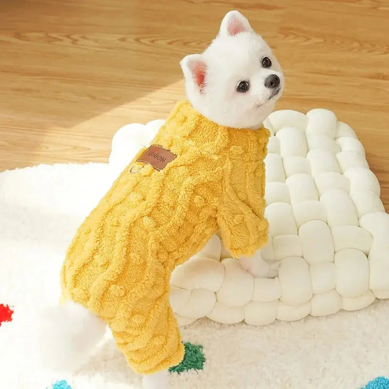 Pyjama pour chien colorés : parfait pour une soirée pyjama avec votre compagnon😻 - Les animaux connectés 🐾